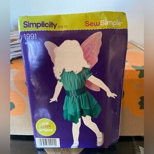 Simplicity Halloween Costume Kids - Pattern 1991 - Size A, 3-8